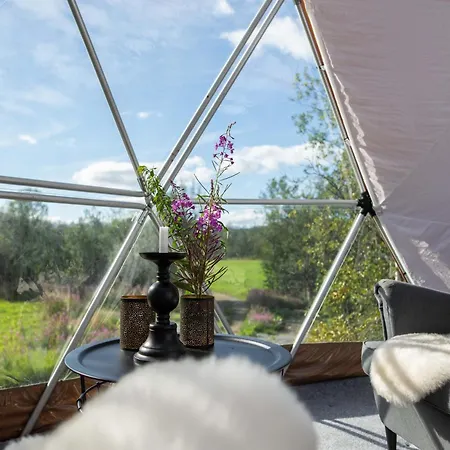 Aera - Glass Resort
